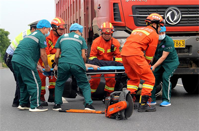 鹰手营子矿区沛县道路救援